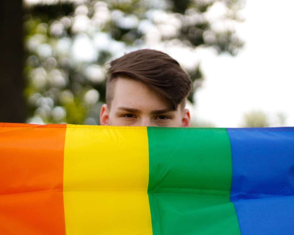 comingout-queer-lgbtq+community-pridemonth